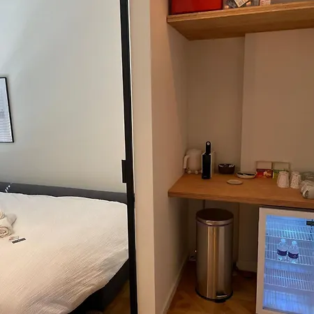Luxury With Private Bathroom On Great Location. Rum i privatbostad *
