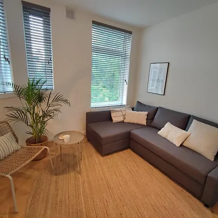 Luxury With Private Bathroom On Great Location. *