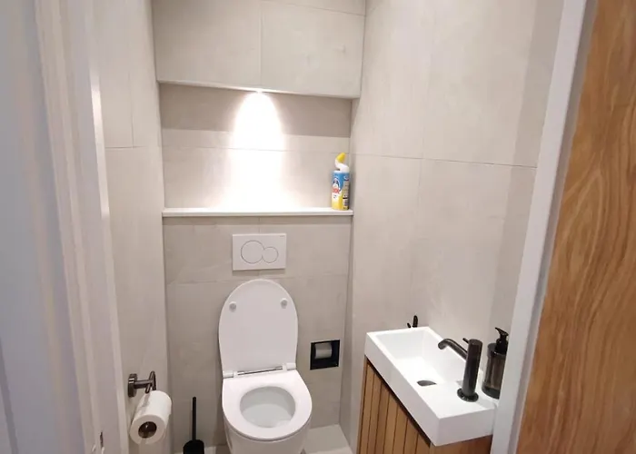 Δωμάτια σε οικογενειακή κατοικία Luxury With Private Bathroom On Great Location. Άμστερνταμ