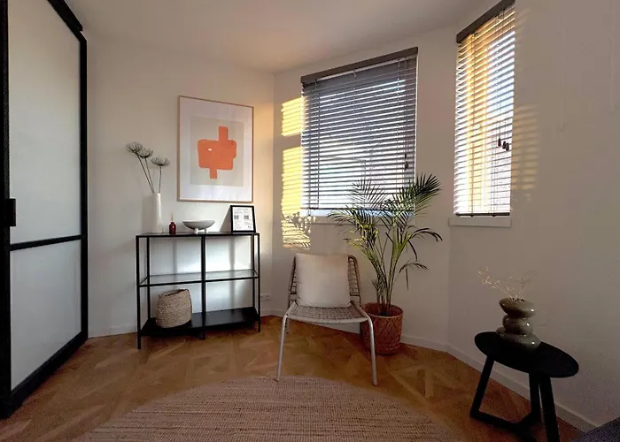 Luxury With Private Bathroom On Great Location. Άμστερνταμ