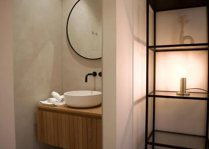 Δωμάτια σε οικογενειακή κατοικία Luxury With Private Bathroom On Great Location.